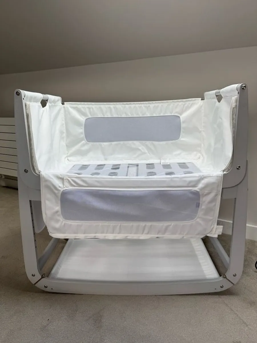 Snuzpod 3 Bedside Crib - Image 1