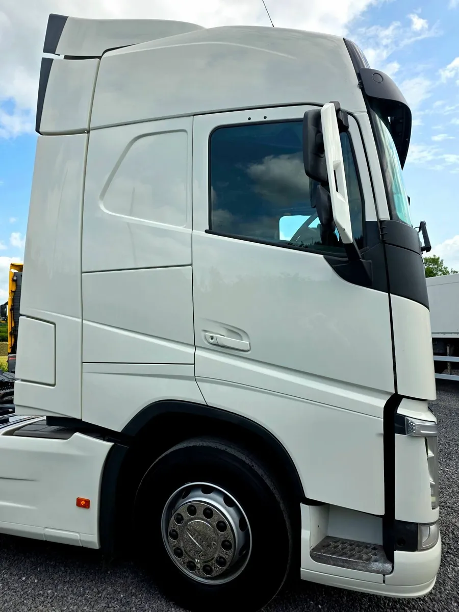 202 Volvo FH 500 Tipping Gear - Image 3