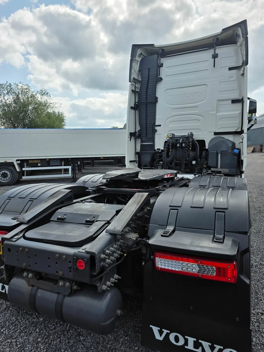 202 Volvo FH 500 Tipping Gear - Image 4