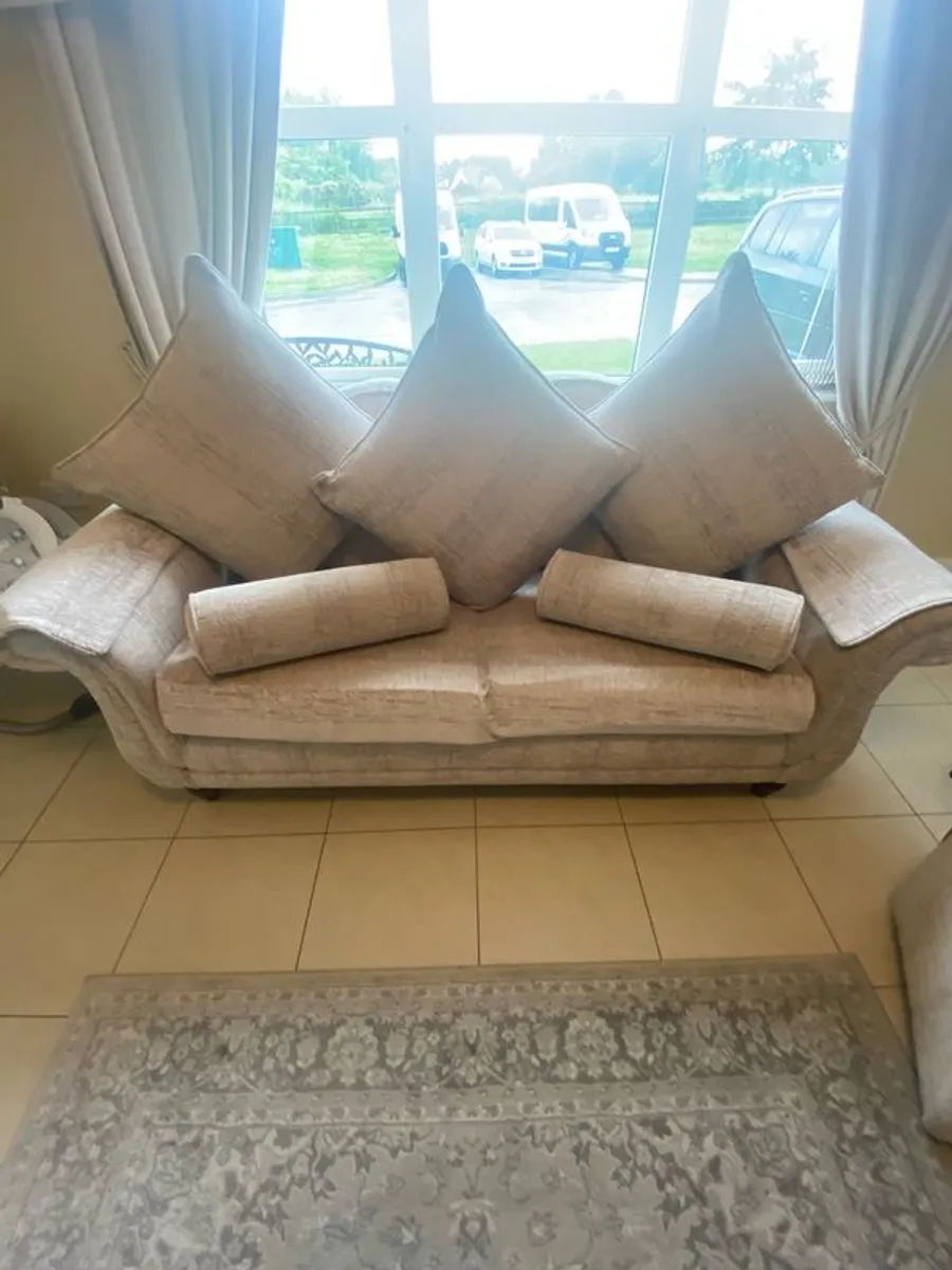 sofa for sale - Image 1