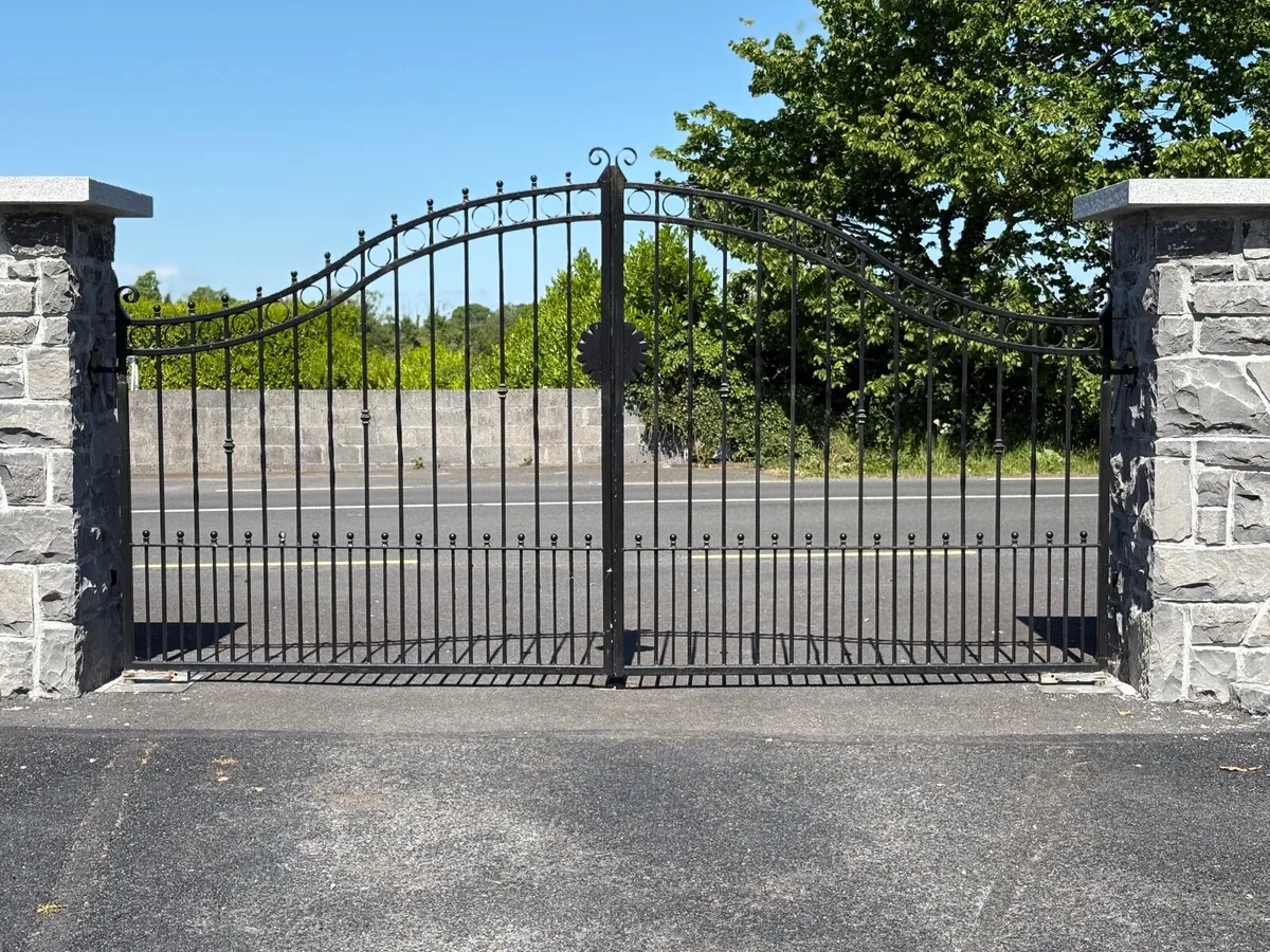 Gates - Image 3