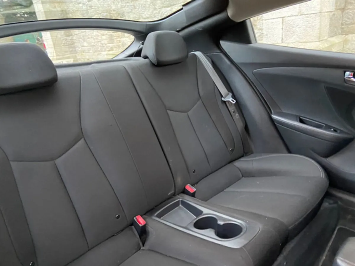 Hyundai Veloster 1.6 Petrol 3dr // new NCT 04 202 - Image 2
