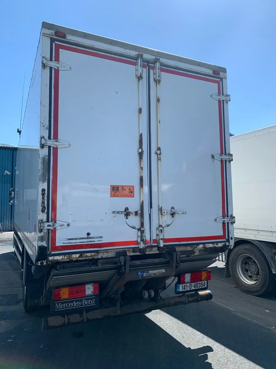 Mercedes Axor 1824 - Image 3