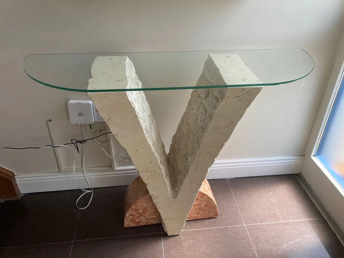 Table and mirror - Image 4