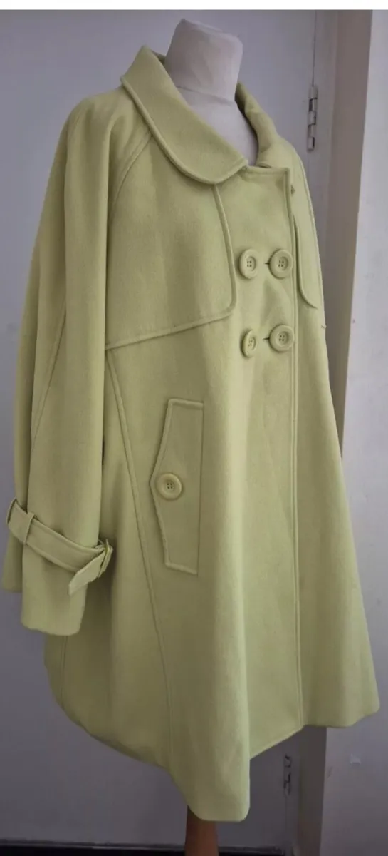 New wool mix winter coat sz 22/24 - Image 3