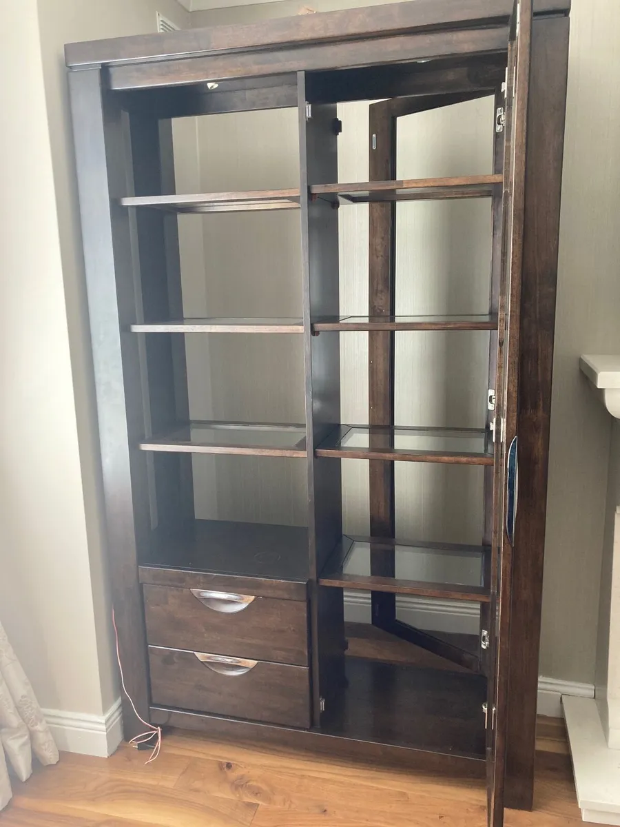 Cabinet - Image 3