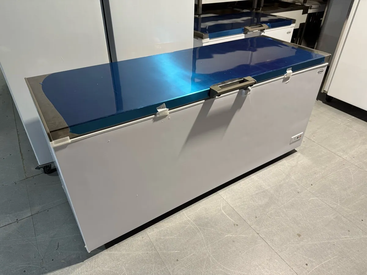 NEW CHEST FREEZERS 572ltr - Image 1