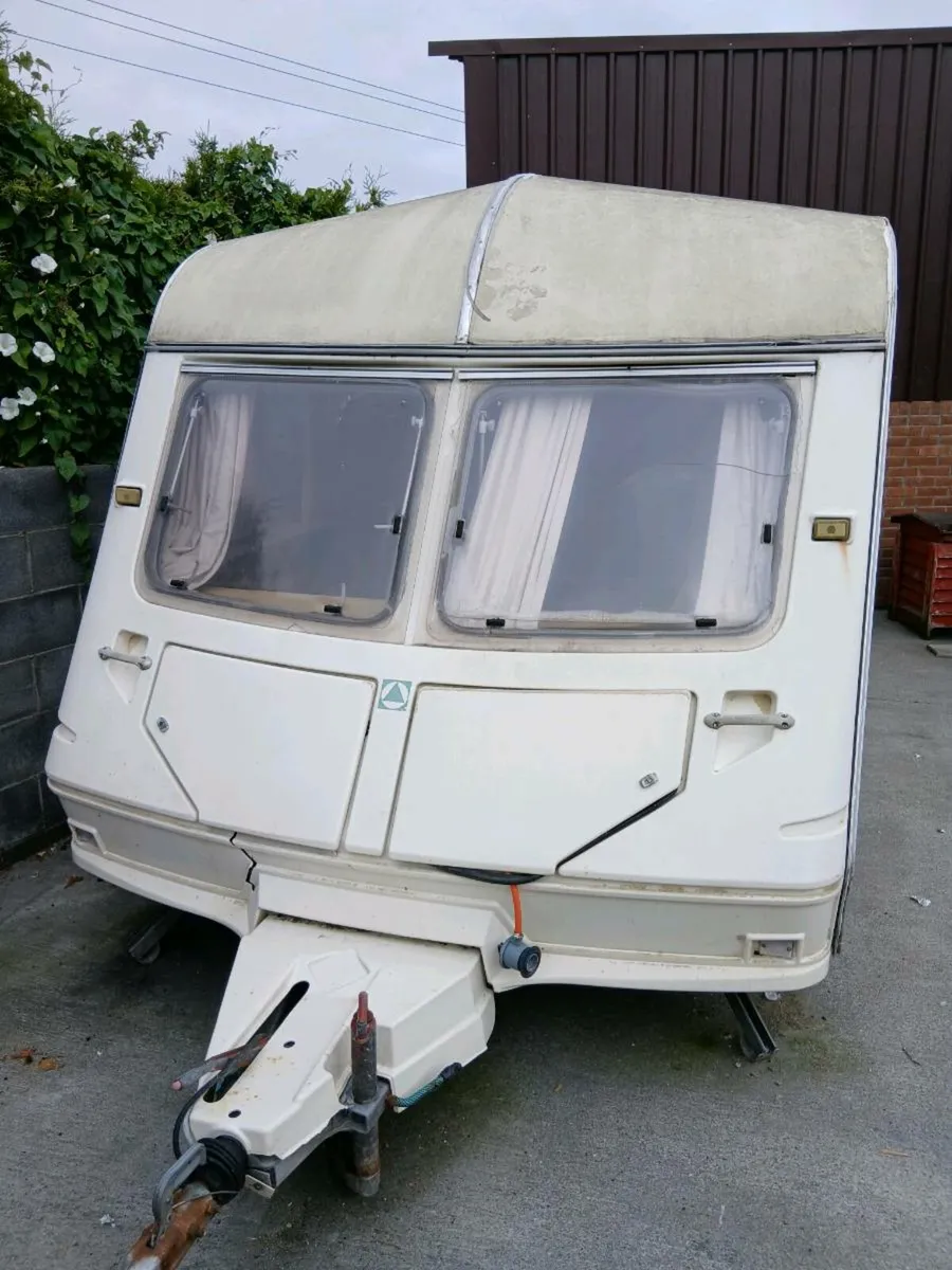 Carvan for sale - Image 1