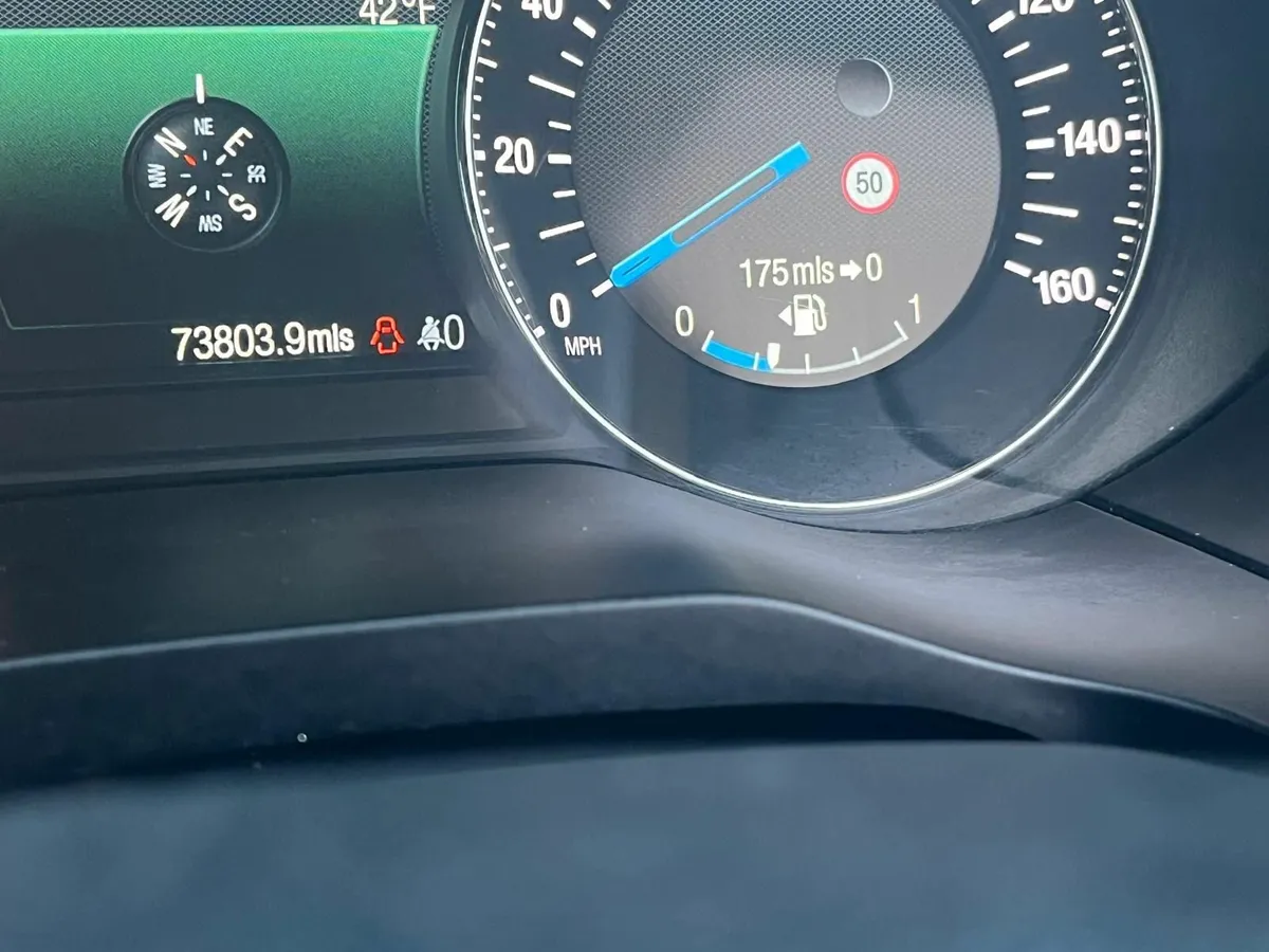 Ford S-Max 2016 - Image 1