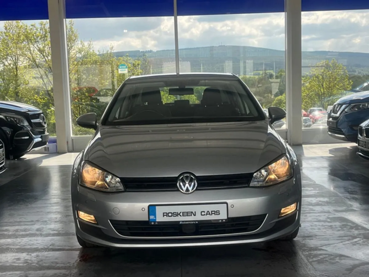Volkswagen Golf Match Edition TDI Bluemotion - Image 2