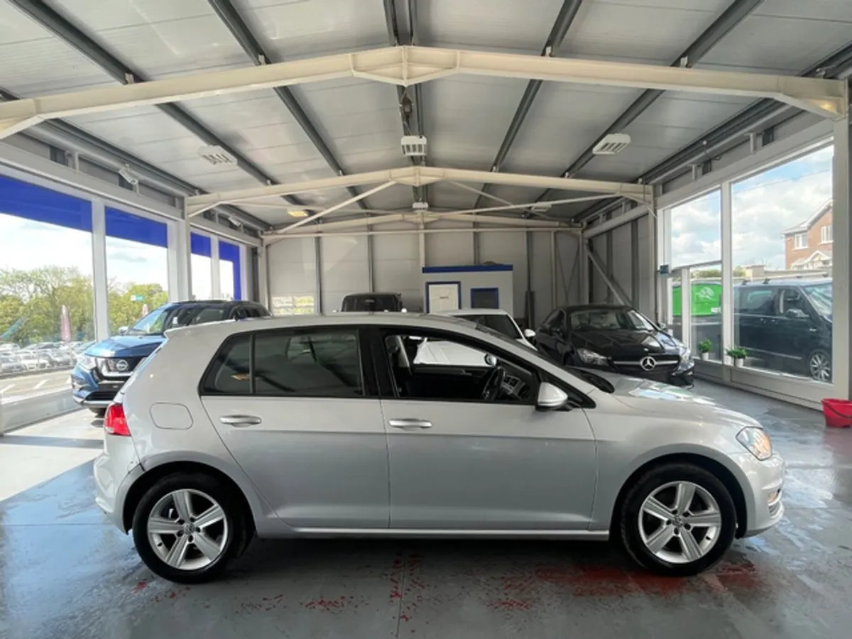 Volkswagen Golf Match Edition TDI Bluemotion - Image 4