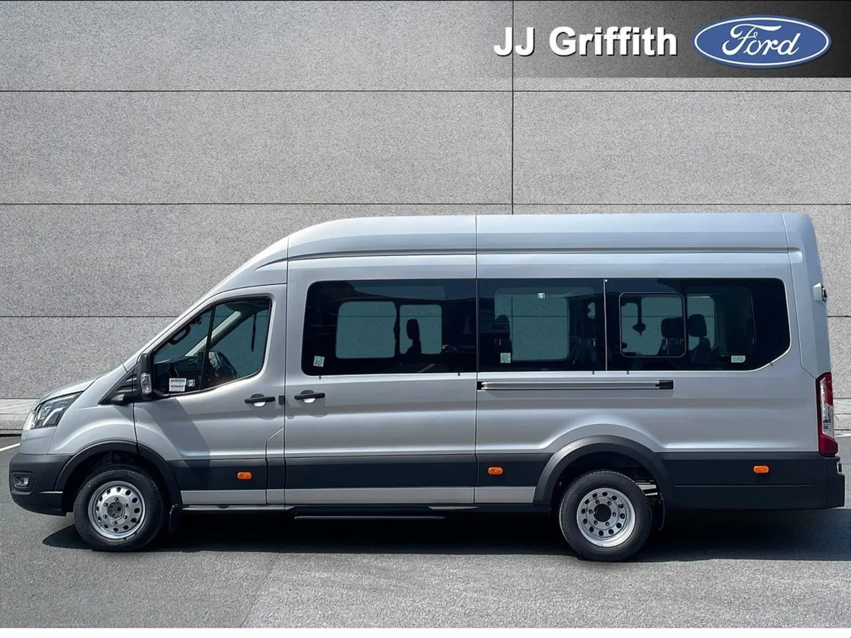 Ford Transit Minibus BUS TRE 460E 2.0l EB HD 165P - Image 3