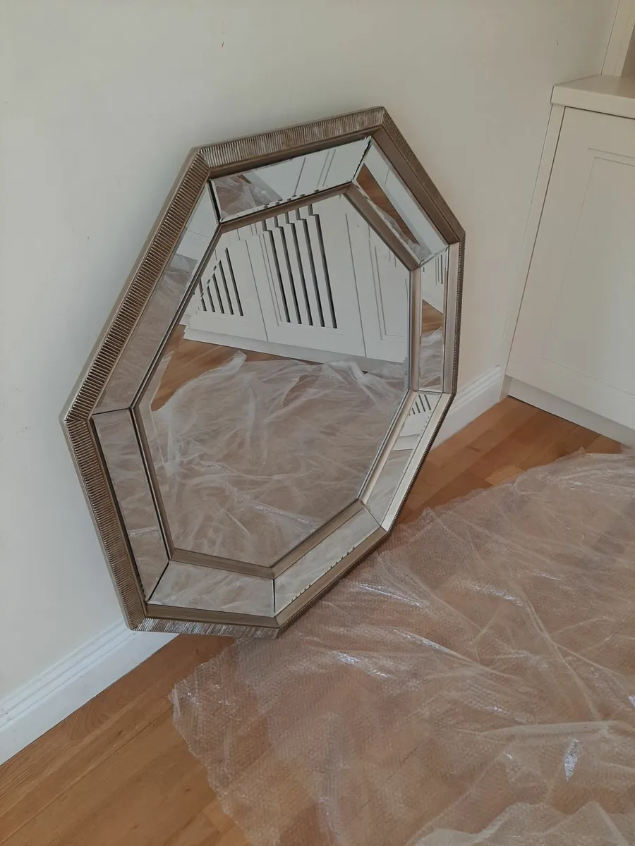 Octagonal Mirror 90cm X 90cm - Image 2