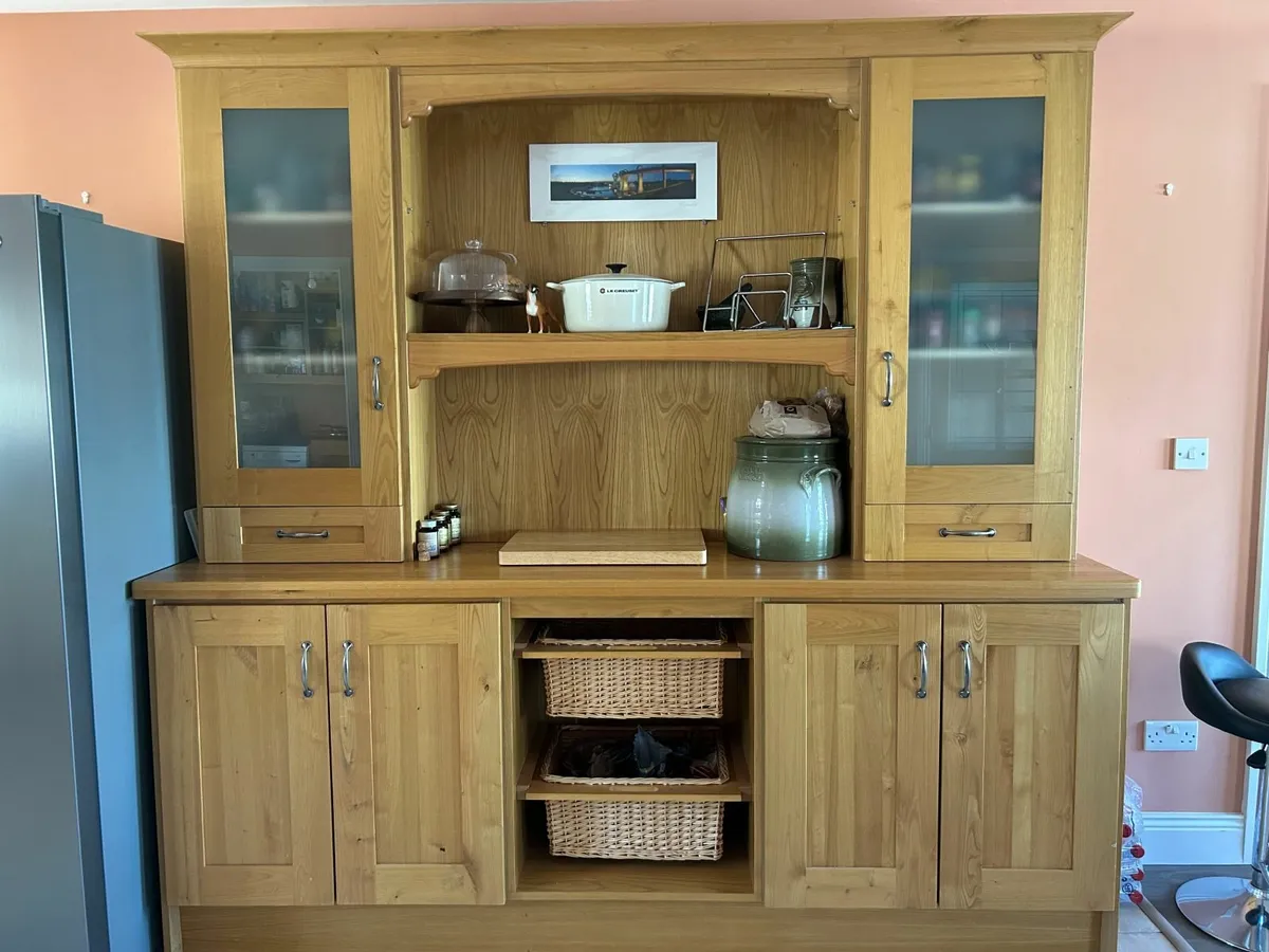Oak Kitchen Units & Appliances - Image 3