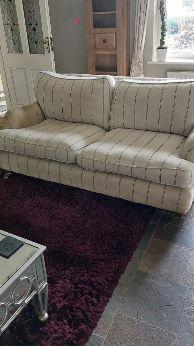 Three Seater Sofs - Image 2