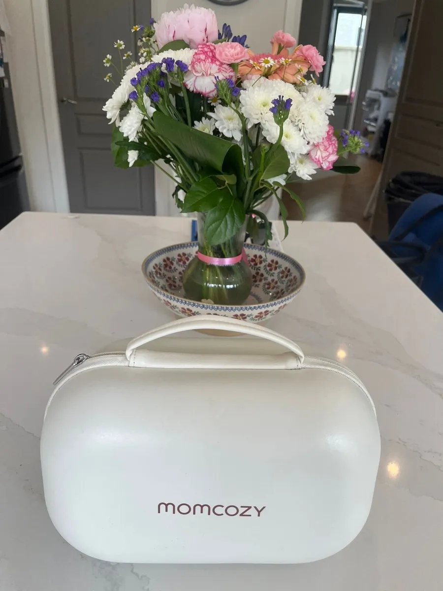 Momcozy M9 - Double Breast Pump - Image 1