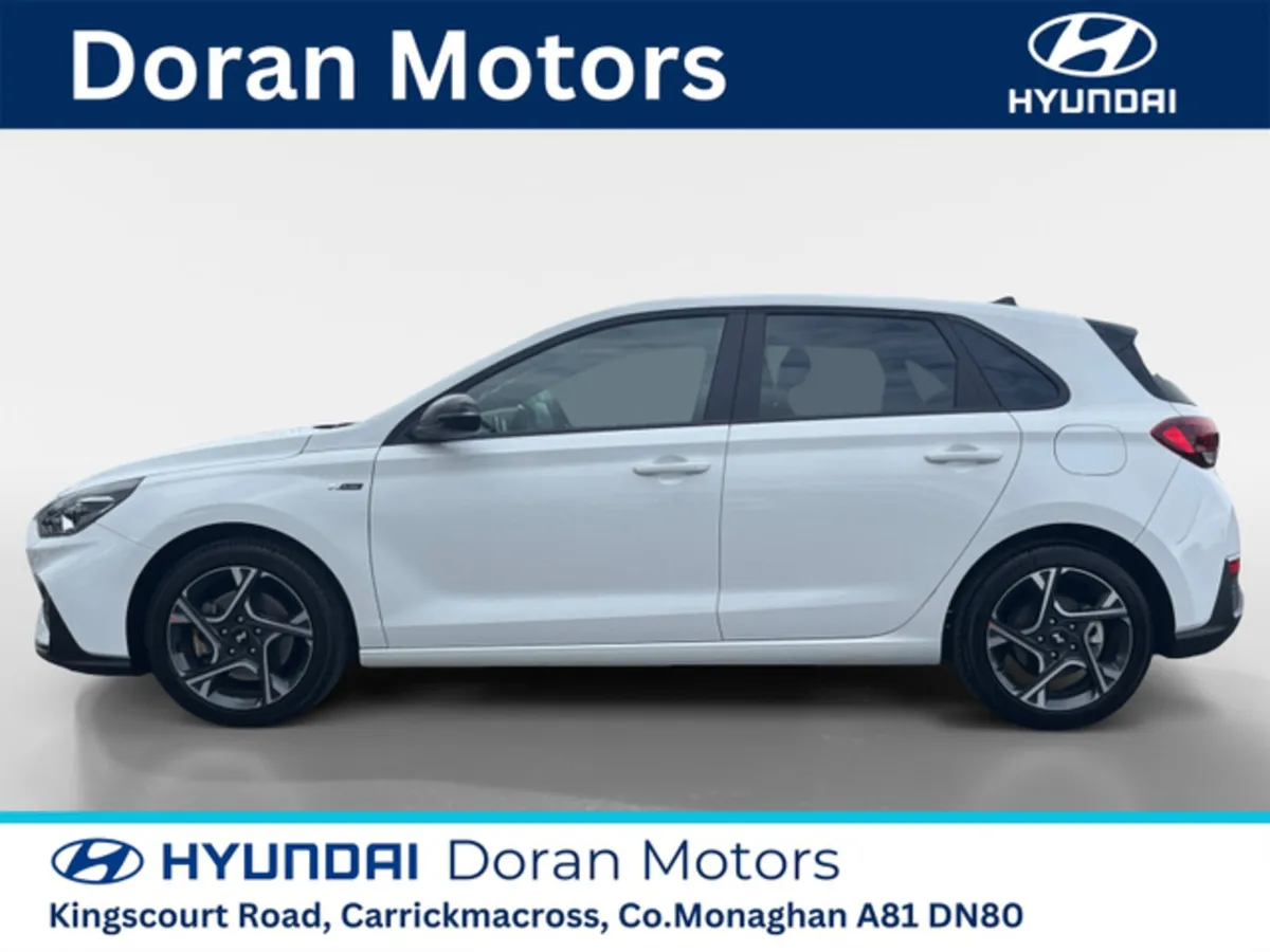 Hyundai i30 NLINE PETROL 5DR - Image 2