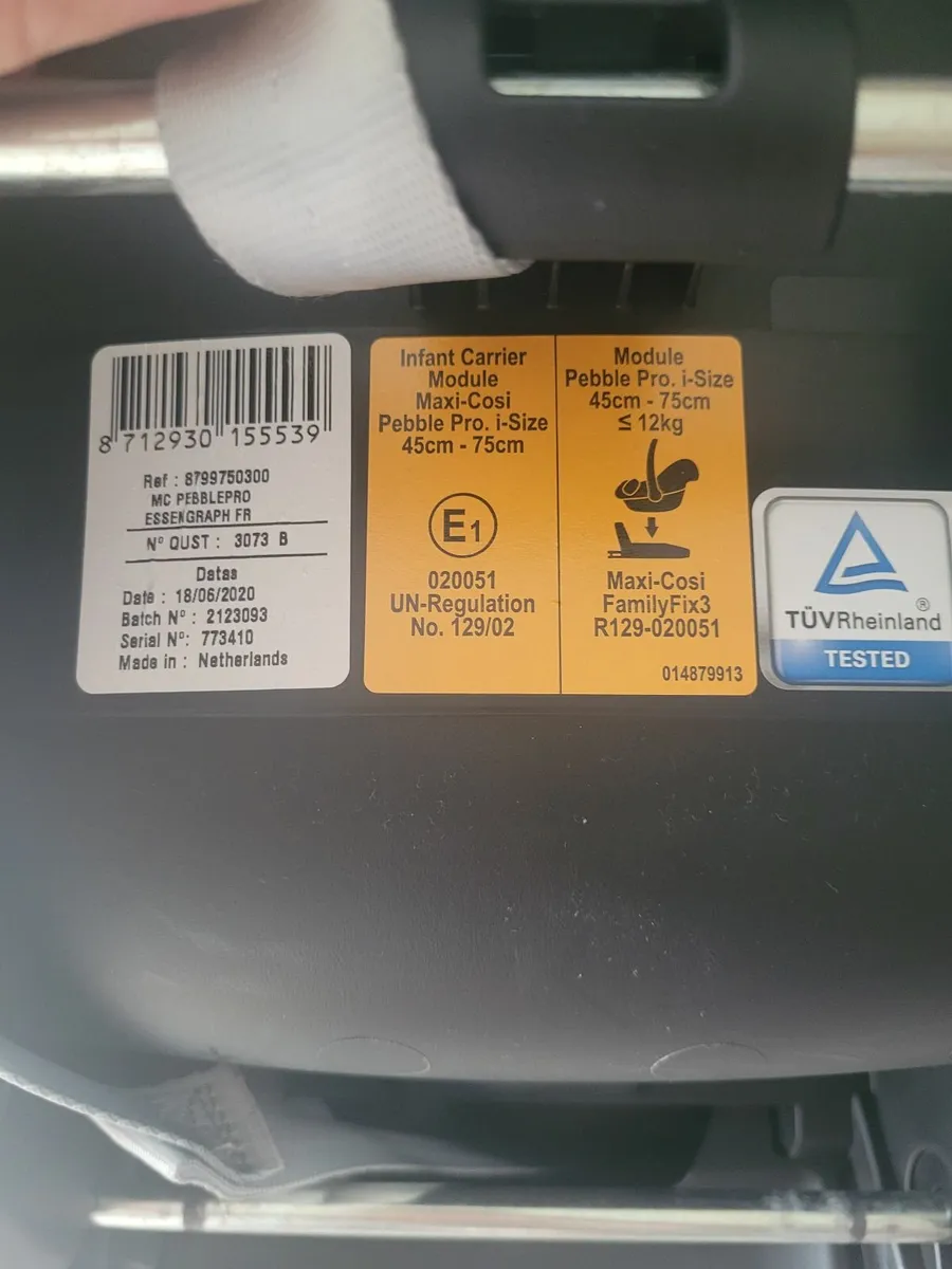 Baby Car seat and ISOFiX bundle - Image 4
