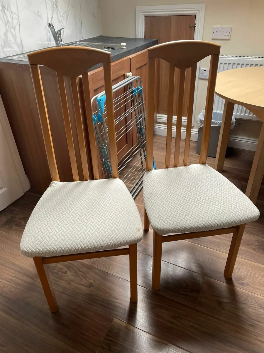 Dining Table and Chairs - Image 3