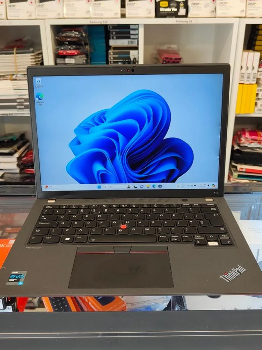 Lenovo ThinkPad X13 Gen 2 13" Intel Core i5-1135G7 (11th Gen) 8GB RAM 1TB SSD Windows 11 Pro - Image 4