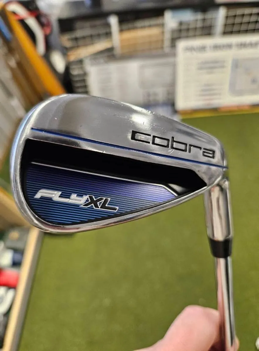 Cobra Fly XL Irons - Image 2