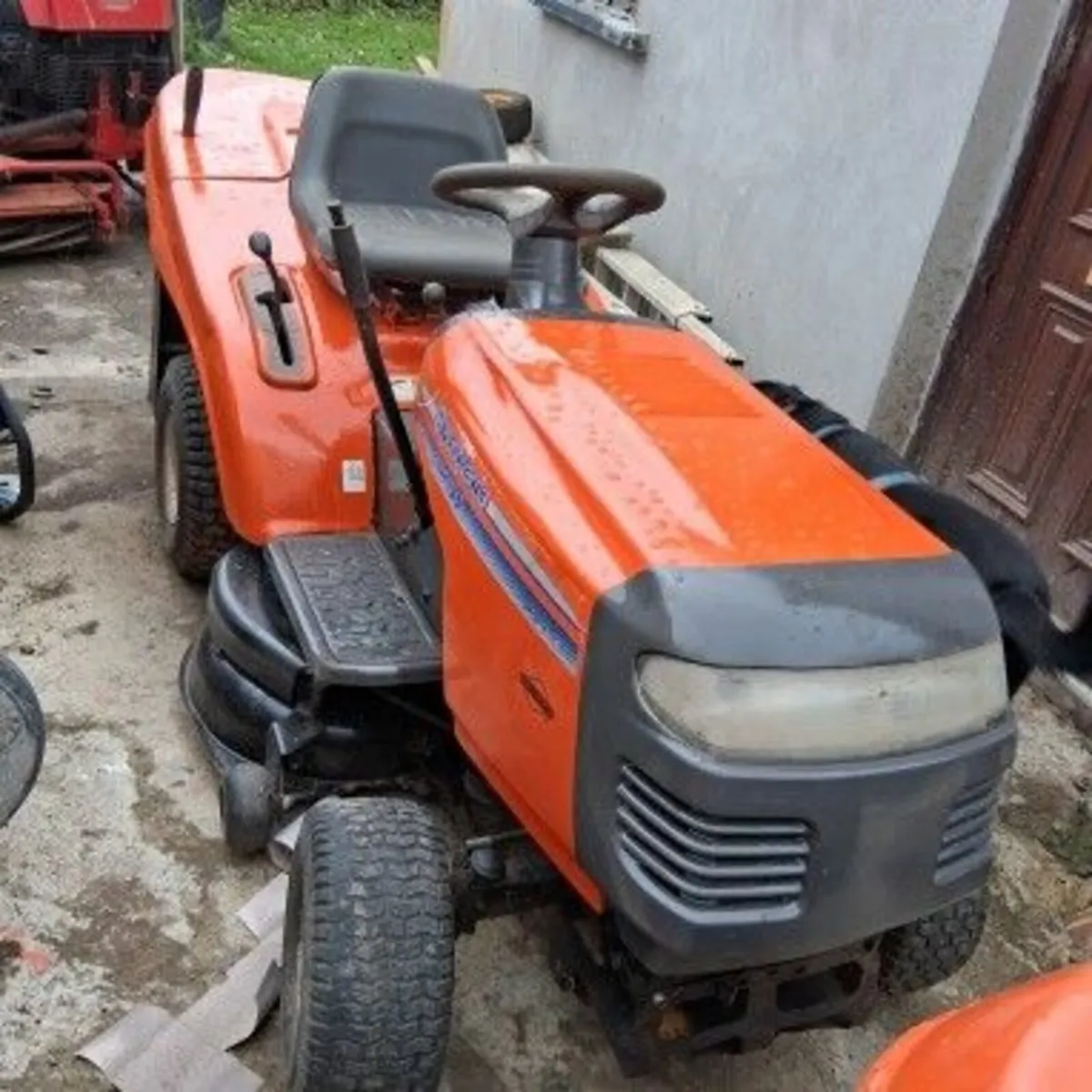 Husqvarna 135 ride on mower.  13.5 Engine. - Image 1