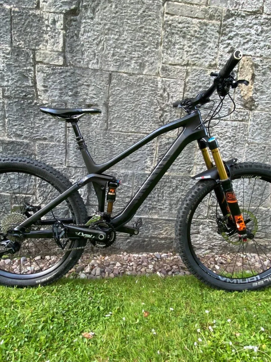 Mountain bike - Image 1