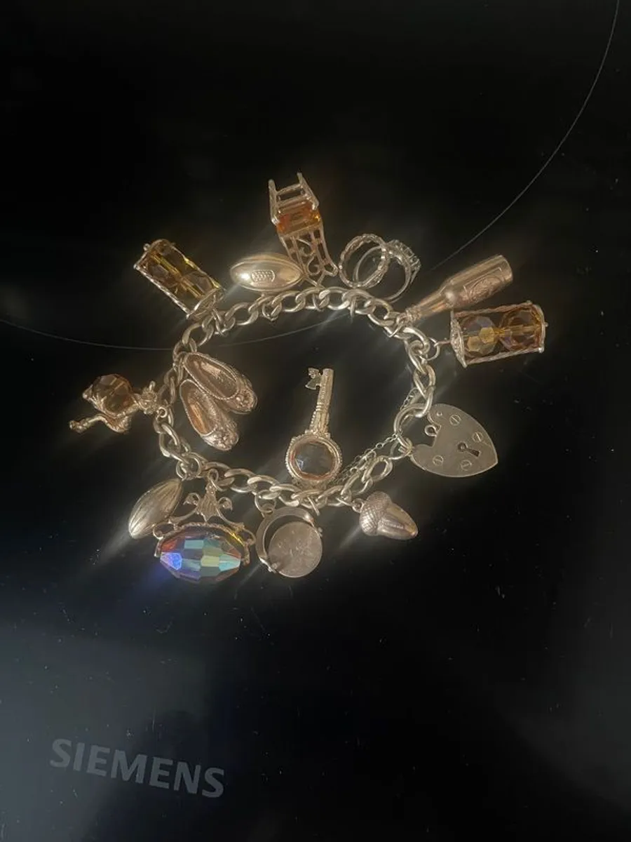 Antique Gold Charm Bracelet. 51g total weight. - Image 1