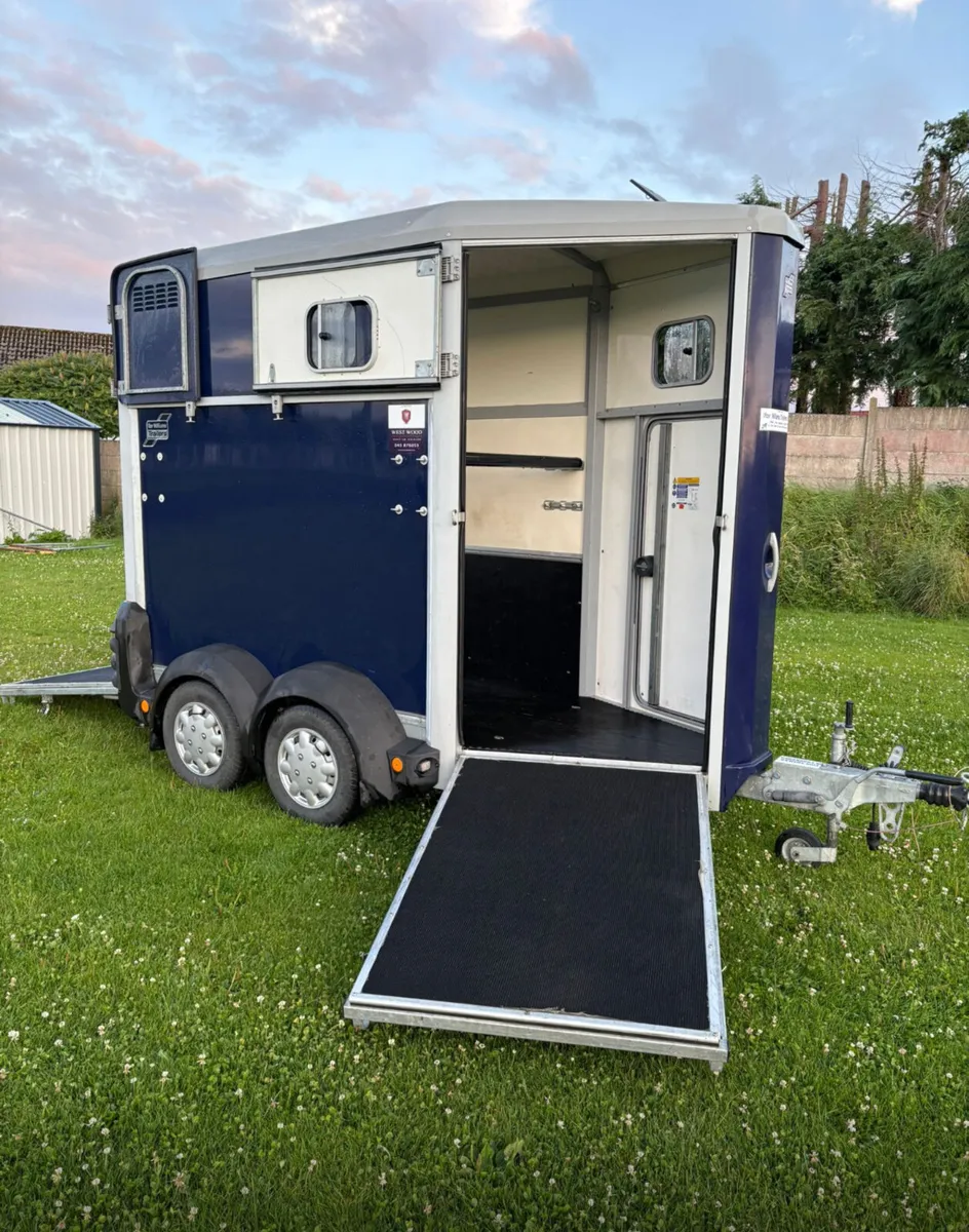 Horse box - Image 4