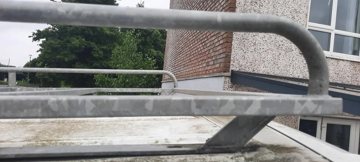 Renault master  Roof racks, cabin devider wall - Image 4