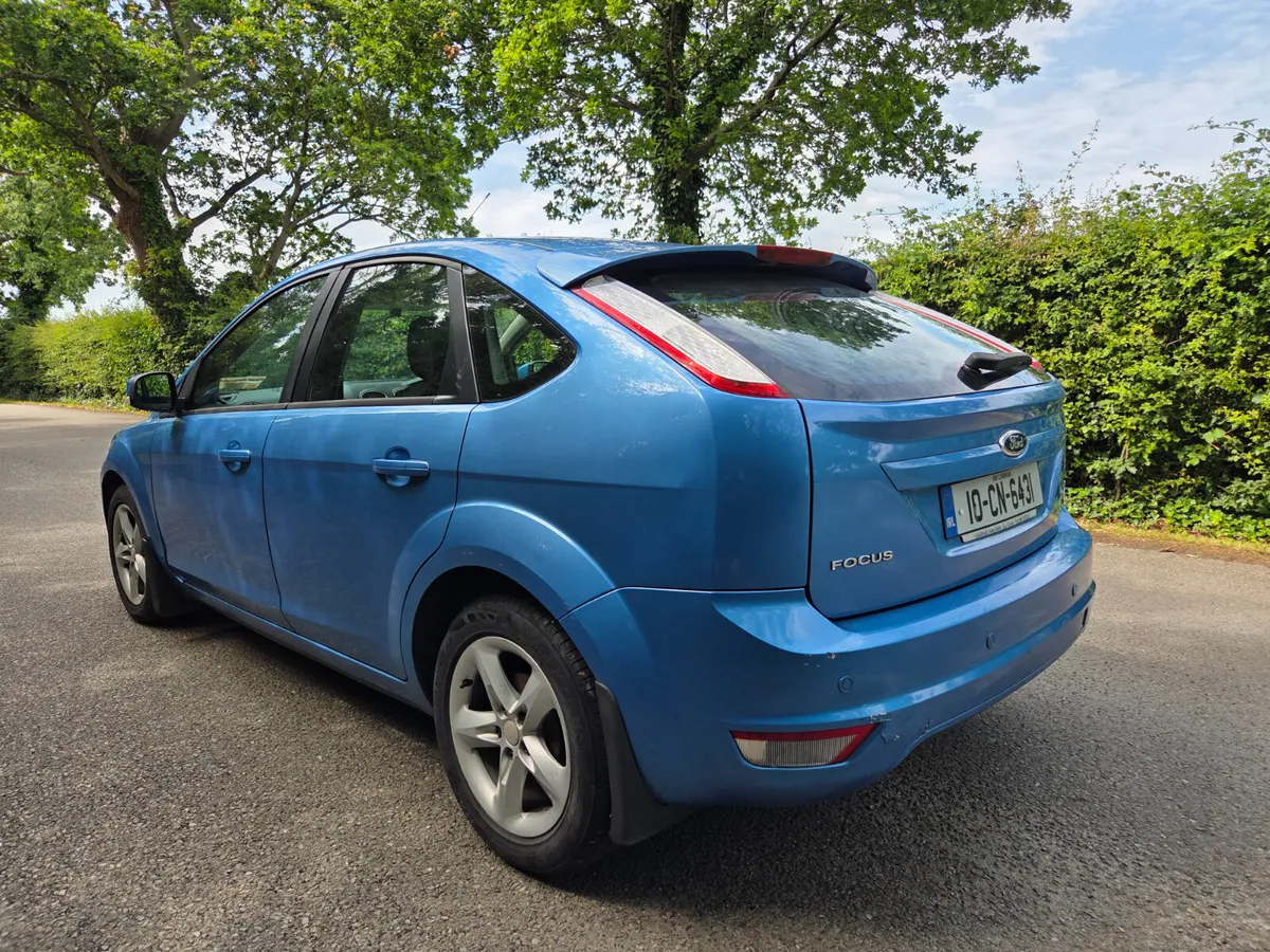 Ford Focus 2010 - Image 3