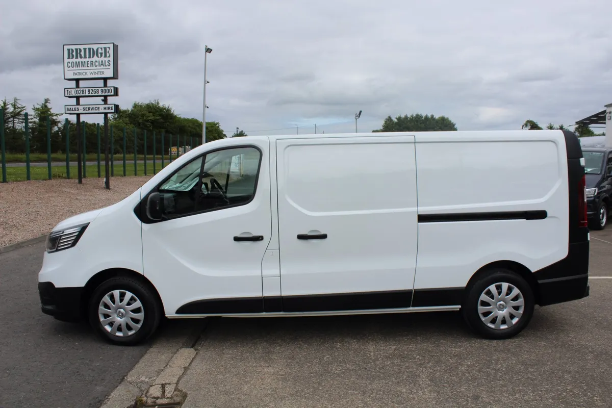 2022 Renault Trafic LL30 Business - Image 3