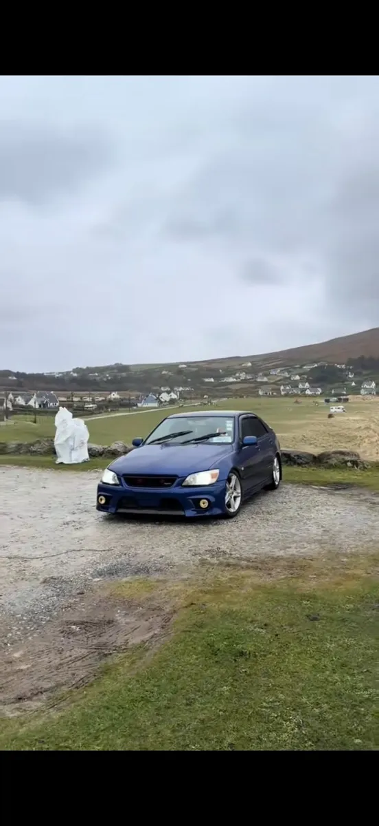 02 Lexus is200 LONG NCT - Image 3