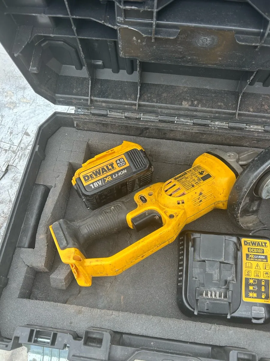 Dewalt grinder - Image 4