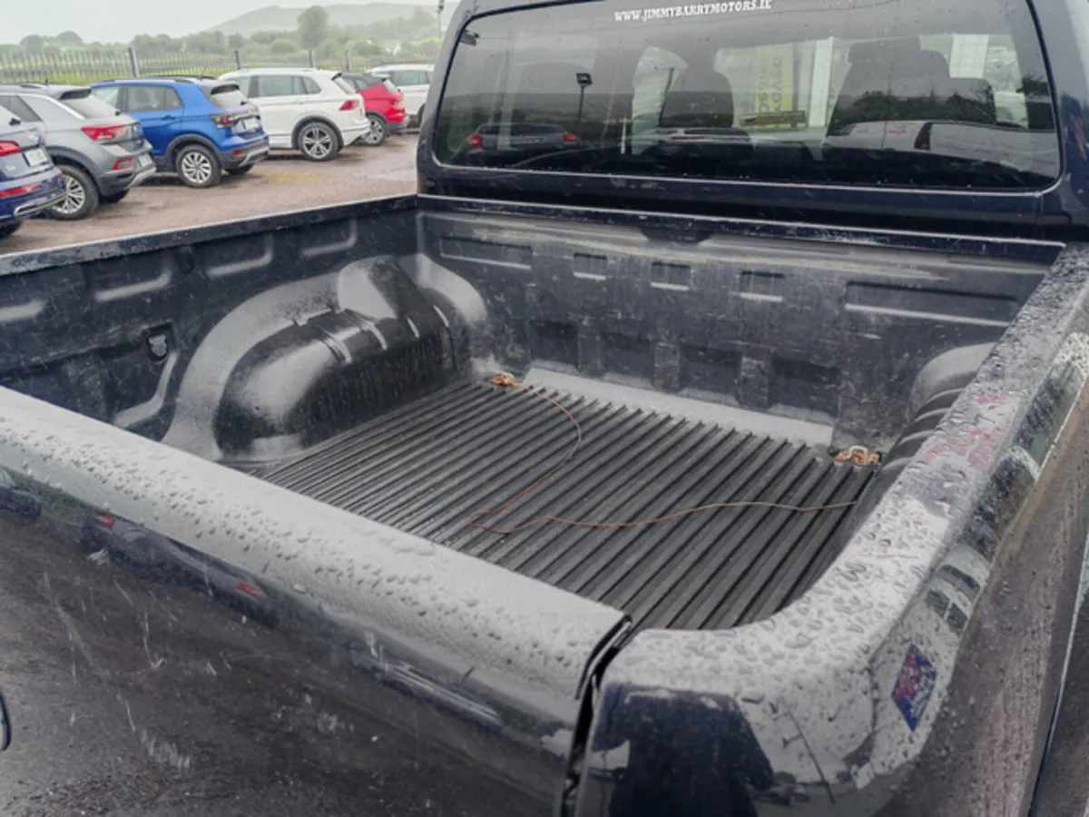 Volkswagen Amarok - Image 2