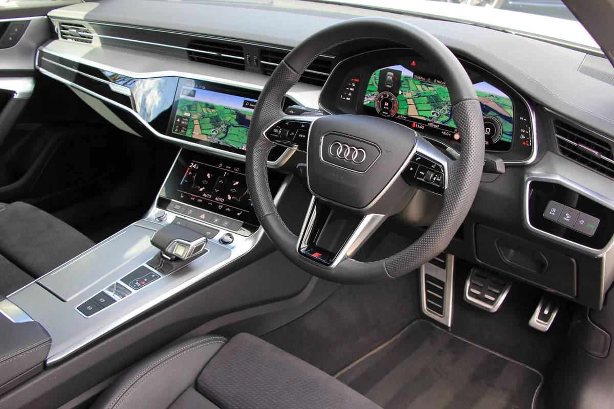 A6 quattro S Line * High spec inc Comfort pack - Image 3