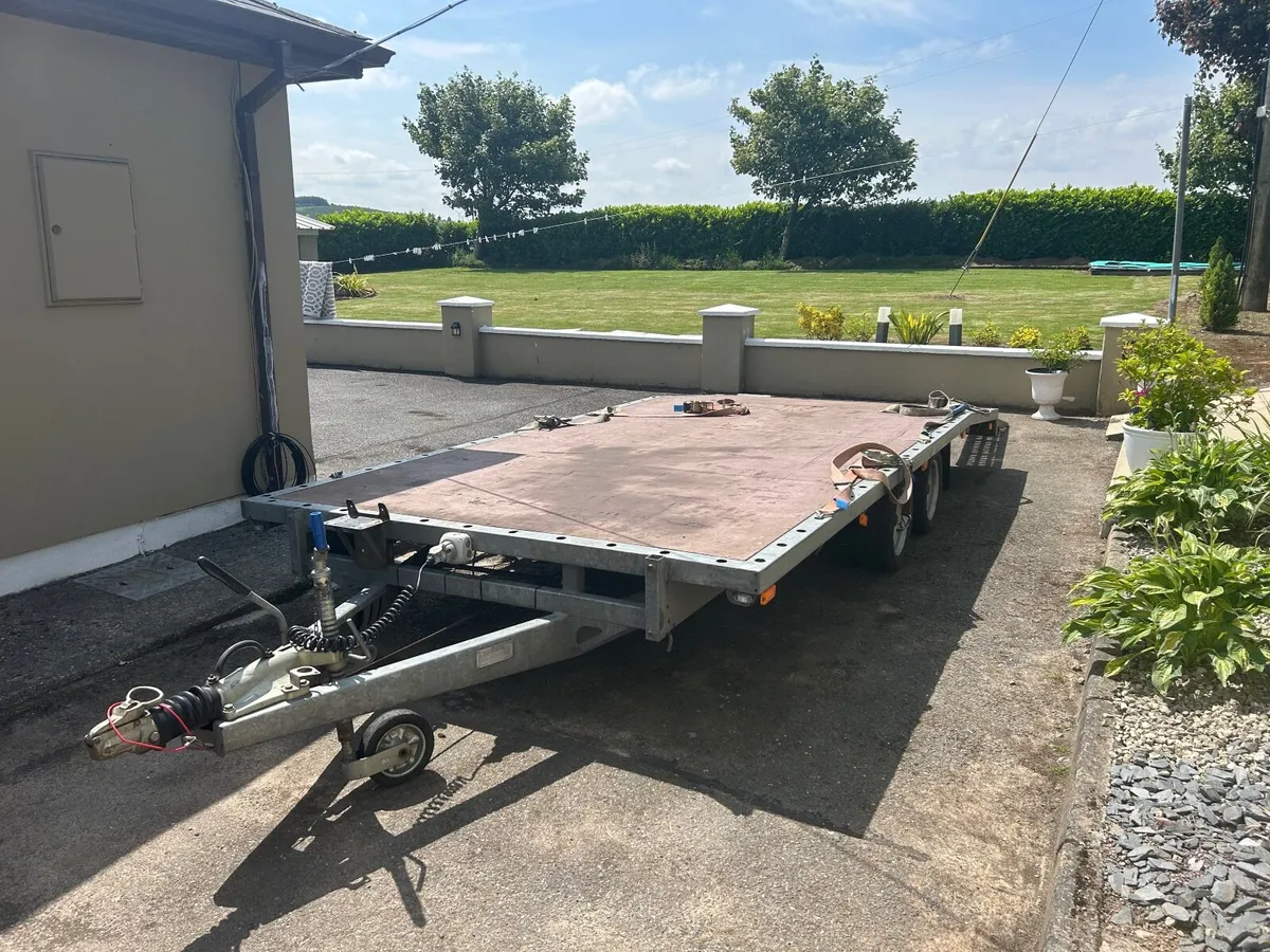 Car transporter - Image 1