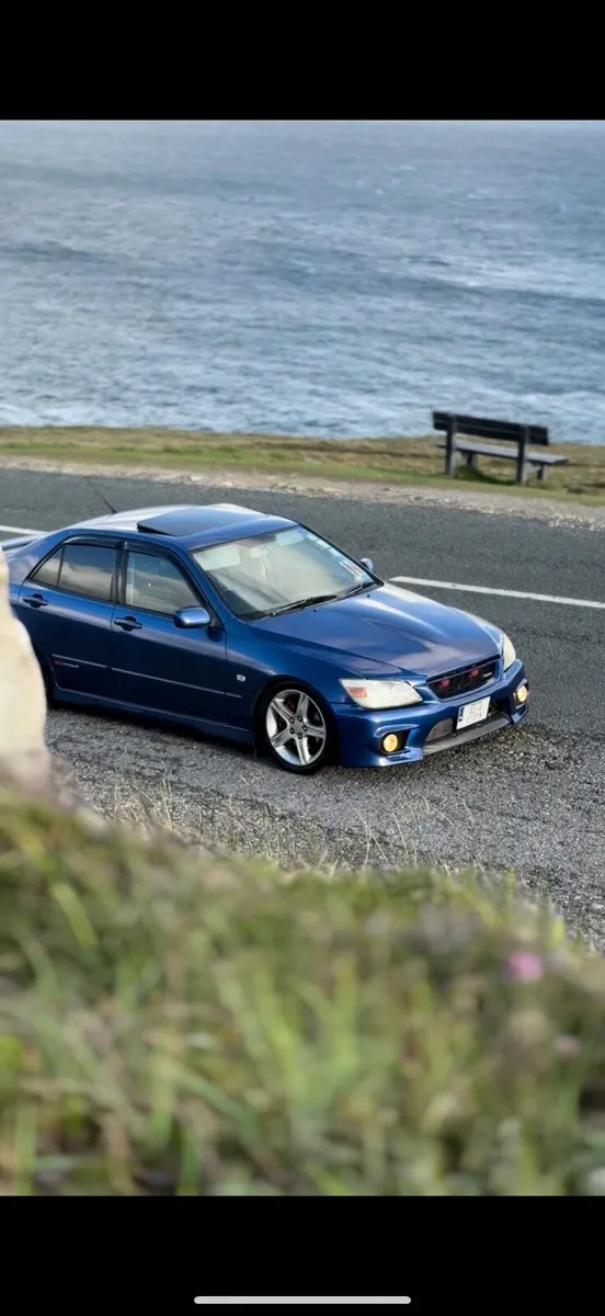 02 Lexus is200 LONG NCT - Image 1