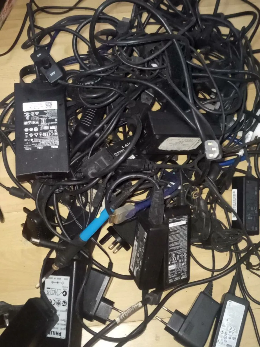 Laptop chargers - Image 2
