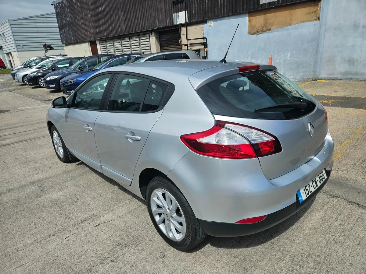 2015 Renault Megane  Dynamique - Image 2
