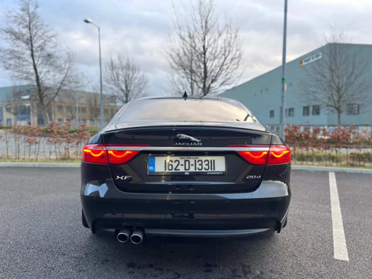Jaguar XF 2.0 D RWD R-SPORT AUTO - Image 4