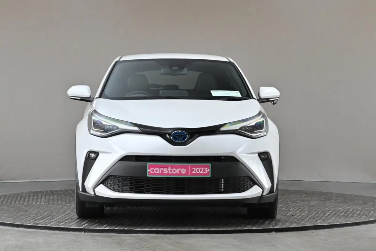 Toyota C-HR 1.8 Hybrid  half Leather reverse Cam - Image 2