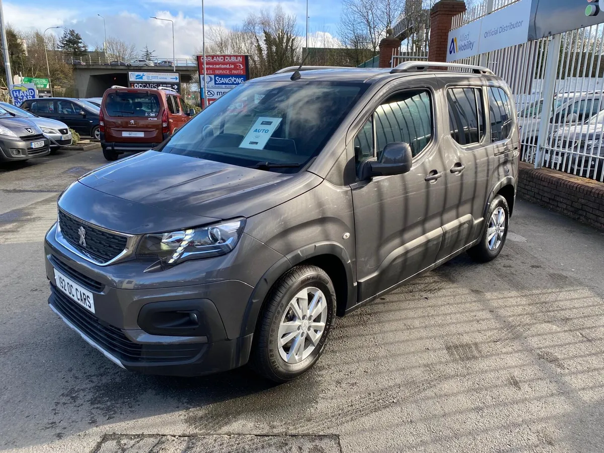 2019 Peugeot Rifter Allure Horizon RE (SWB) - Image 2