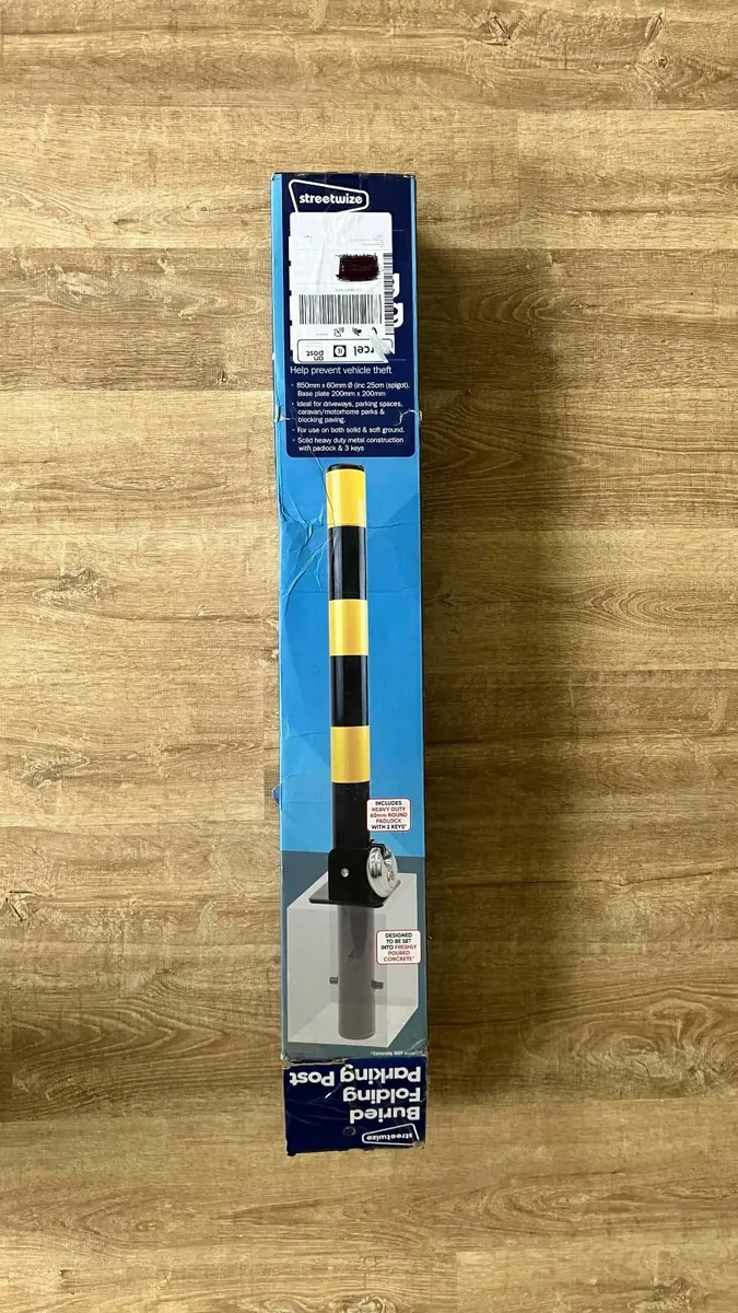 Parking Post - HALF PRICE! - Image 3