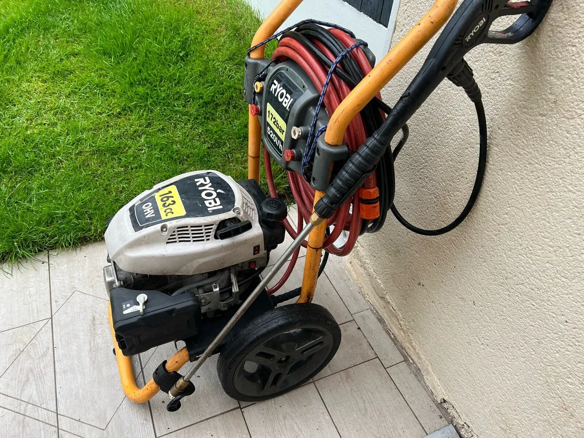 Pressure washer