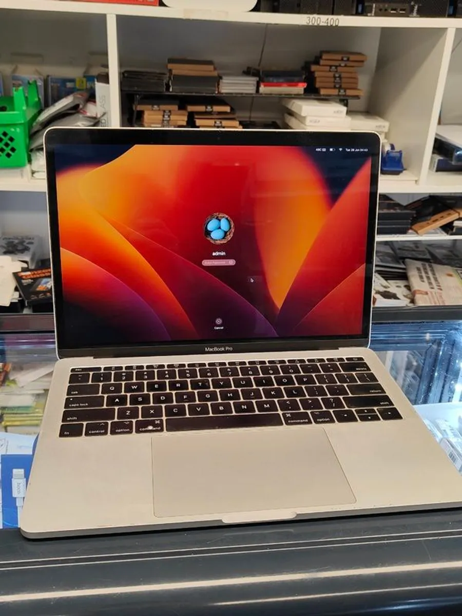 Apple MacBook Pro 13" 2017 Silver i7 2.5GHz 16GB 256GB SSD A1708 (Battery Cycle: 1041) - Image 3