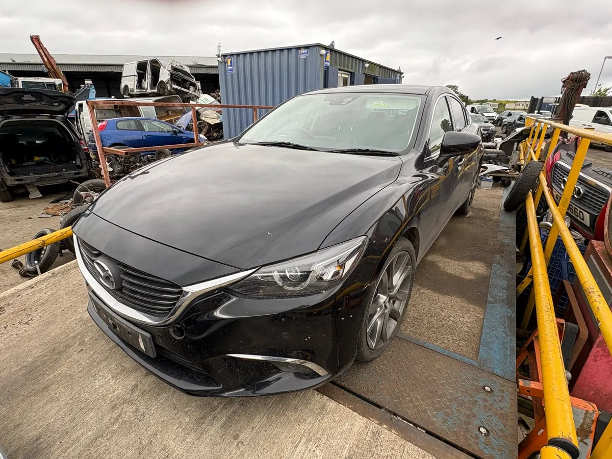 2016 Mazda 6, 2.2 diesel, breaking for parts only. - Image 3