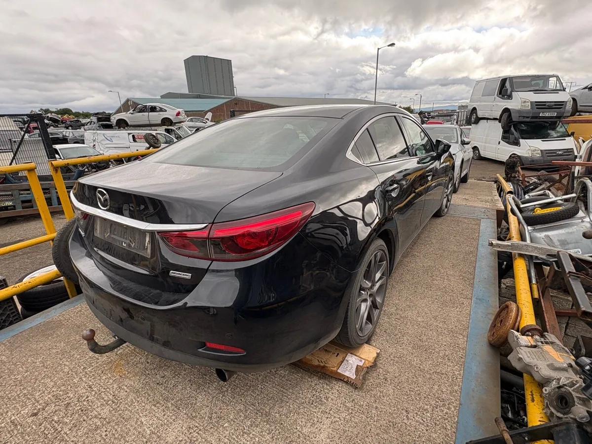 2016 Mazda 6, 2.2 diesel, breaking for parts only. - Image 4