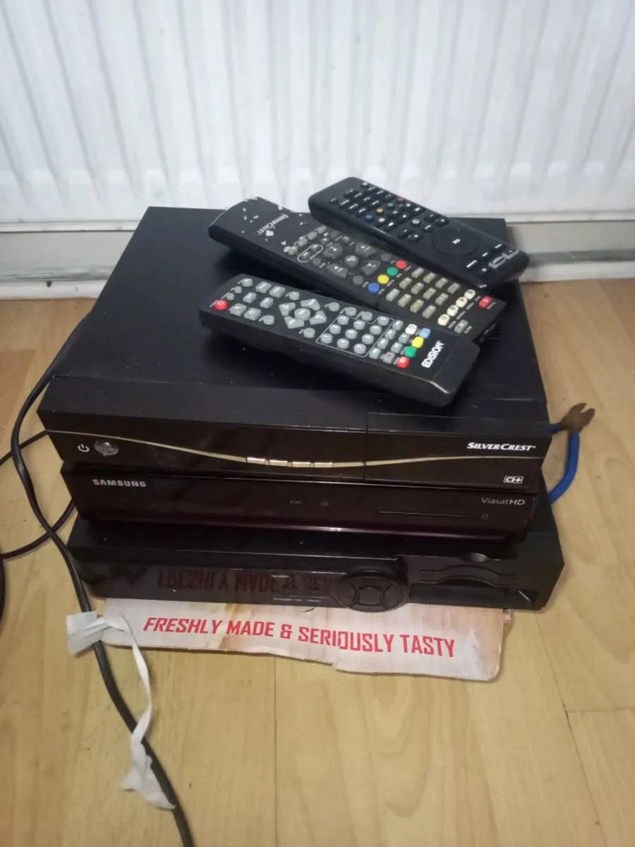 Dish Satellite receiver - Image 1