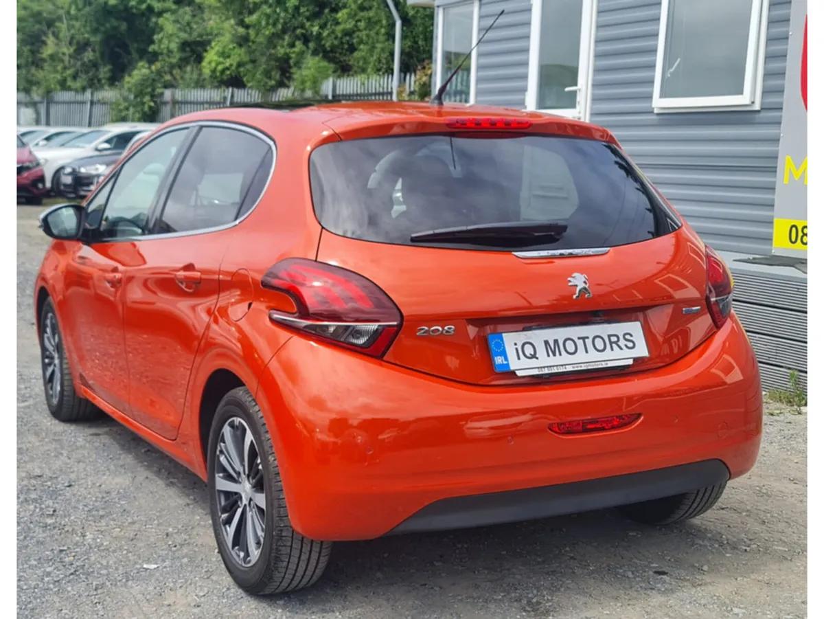 Peugeot 208 5D ALLURE CIELO PACKAGE AUTOMATIC PETR - Image 4
